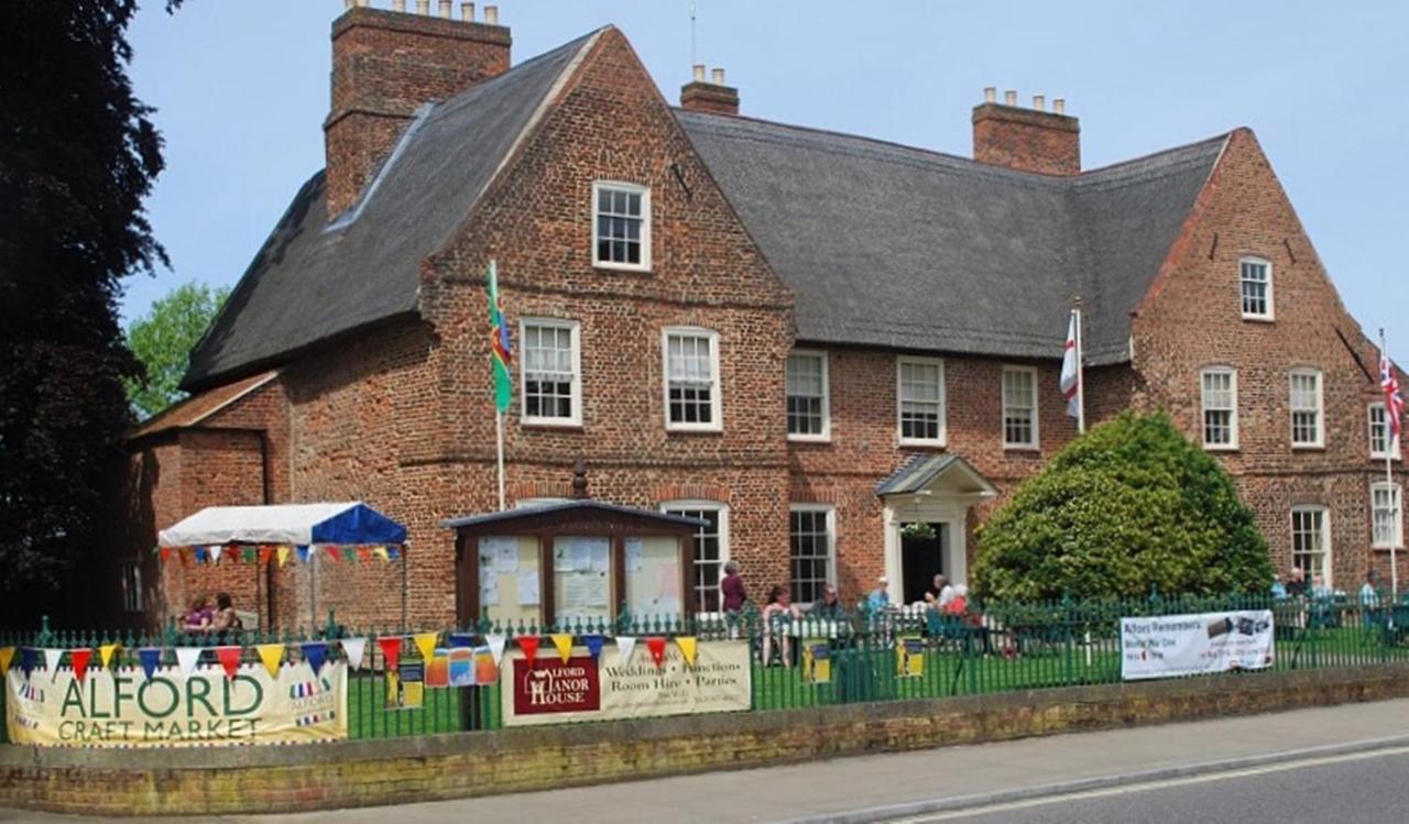 The Windmill Hotel Alford  Luaran gambar